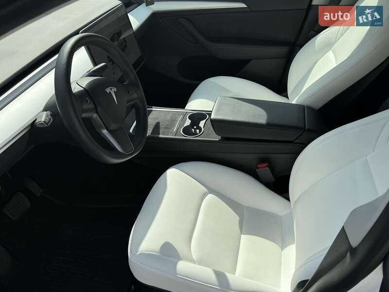 Внедорожник / Кроссовер Tesla Model Y 2022 в Киеве фото 6 Внедорожник / Кроссовер Tesla Model Y 2022 в Киеве