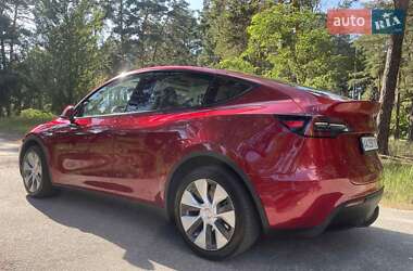 Позашляховик / Кросовер Tesla Model Y 2024 в 