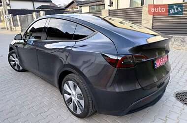 Позашляховик / Кросовер Tesla Model Y 2024 в 