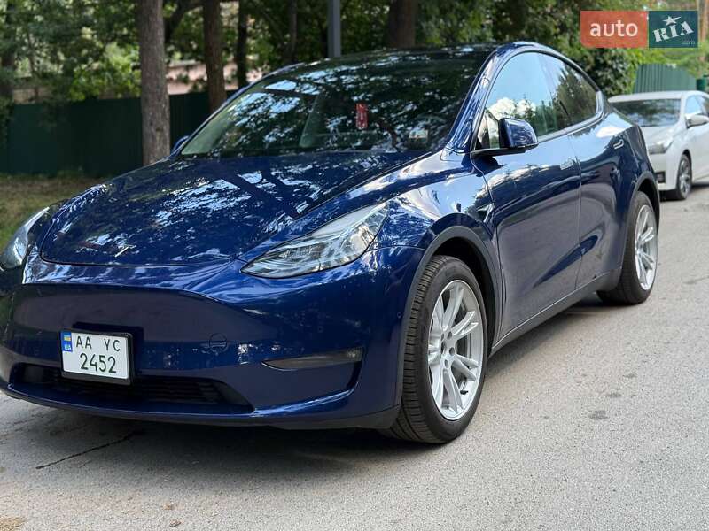 Внедорожник / Кроссовер Tesla Model Y 2021 в Киеве