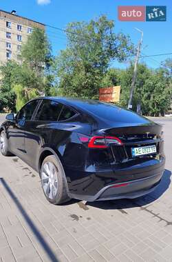 Внедорожник / Кроссовер Tesla Model Y 2022 в 