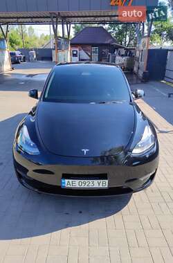 Tesla Model Y 2022