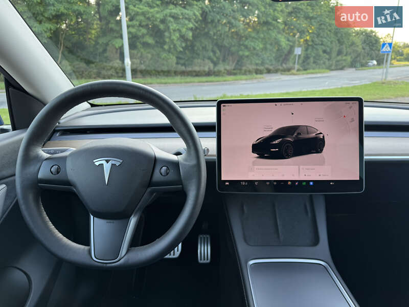 Позашляховик / Кросовер Tesla Model Y 2022 в Львові