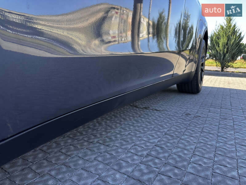 Позашляховик / Кросовер Tesla Model Y 2023 в Полтаві