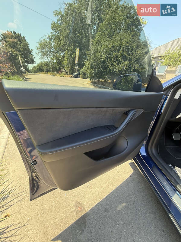 Позашляховик / Кросовер Tesla Model Y 2022 в Одесі