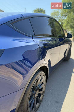 Позашляховик / Кросовер Tesla Model Y 2022 в 