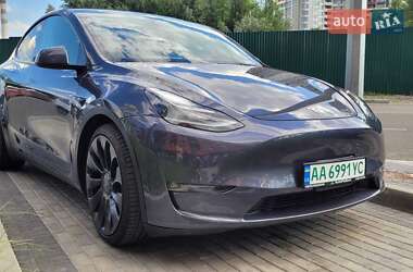 Tesla Model Y 2022