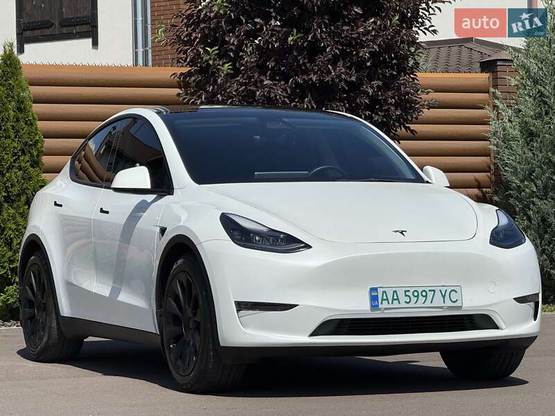 Позашляховик / Кросовер Tesla Model Y 2022 в Києві