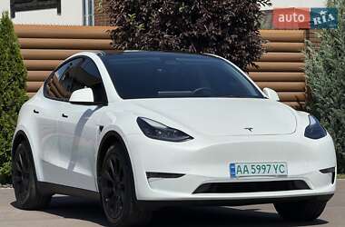Позашляховик / Кросовер Tesla Model Y 2022 в 