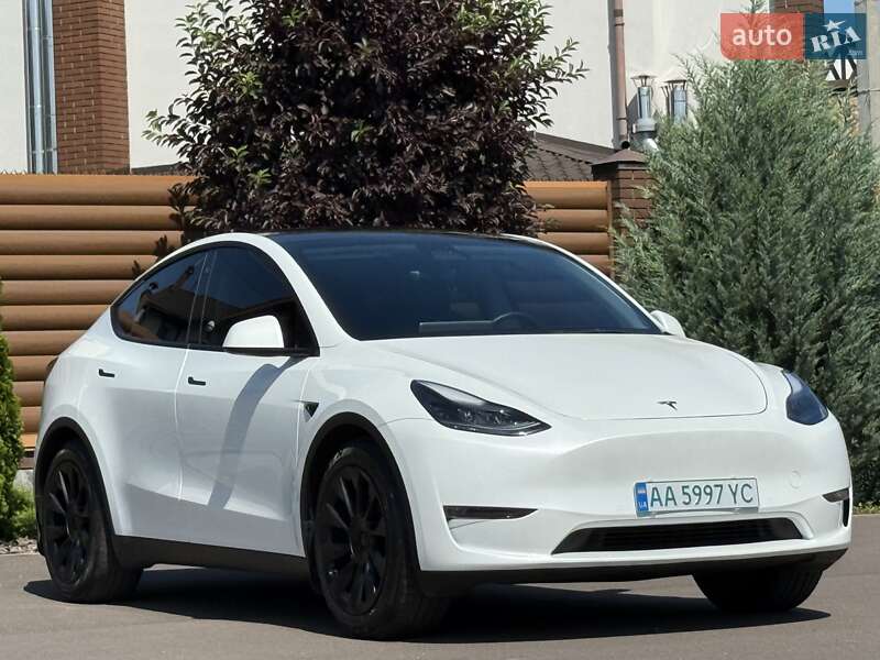 Позашляховик / Кросовер Tesla Model Y 2022 в Києві