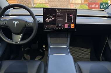 Позашляховик / Кросовер Tesla Model Y 2022 в 