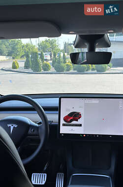 Позашляховик / Кросовер Tesla Model Y 2021 в 