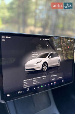 Позашляховик / Кросовер Tesla Model Y 2023 в 