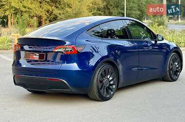 Позашляховик / Кросовер Tesla Model Y 2022 в 