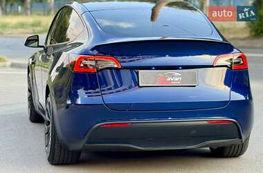 Позашляховик / Кросовер Tesla Model Y 2022 в 