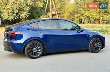 Позашляховик / Кросовер Tesla Model Y 2022 в 