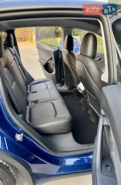 Позашляховик / Кросовер Tesla Model Y 2022 в 