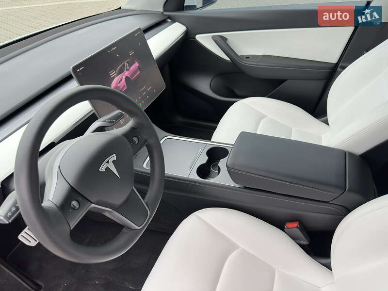 Внедорожник / Кроссовер Tesla Model Y 2022 в Черновцах