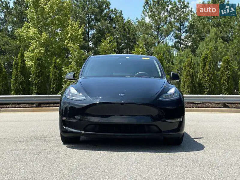 Tesla Model Y 2022