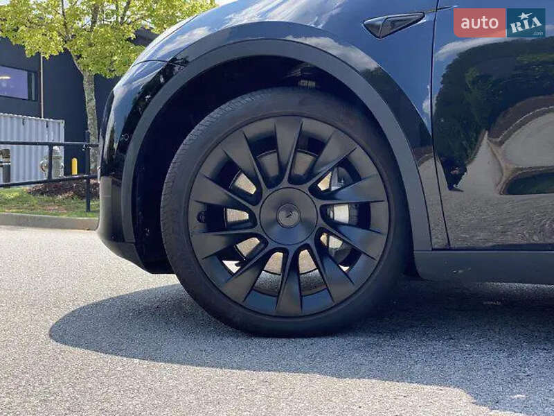 Внедорожник / Кроссовер Tesla Model Y 2022 в Тернополе