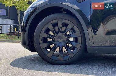 Внедорожник / Кроссовер Tesla Model Y 2022 в 