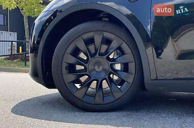 Внедорожник / Кроссовер Tesla Model Y 2022 в 