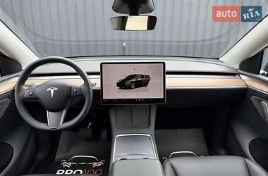 Позашляховик / Кросовер Tesla Model Y 2023 в 