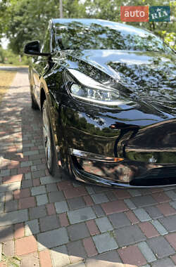 Внедорожник / Кроссовер Tesla Model Y 2023 в 
