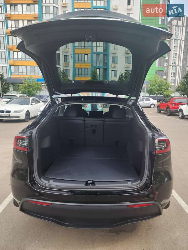 Внедорожник / Кроссовер Tesla Model Y 2022 в Киеве