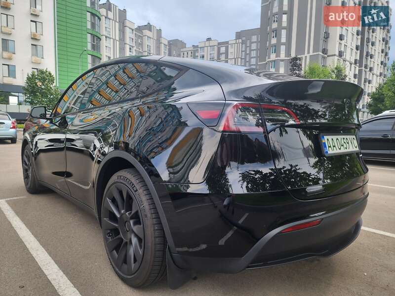 Внедорожник / Кроссовер Tesla Model Y 2022 в Киеве