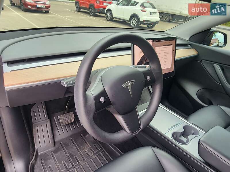 Внедорожник / Кроссовер Tesla Model Y 2022 в Киеве