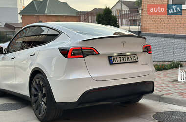 Позашляховик / Кросовер Tesla Model Y 2021 в 