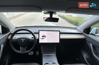 Позашляховик / Кросовер Tesla Model Y 2021 в 
