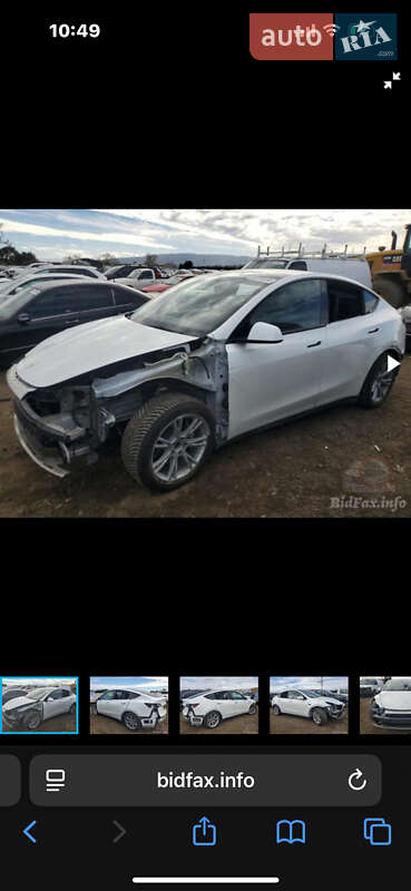 Позашляховик / Кросовер Tesla Model Y 2022 в Дніпрі