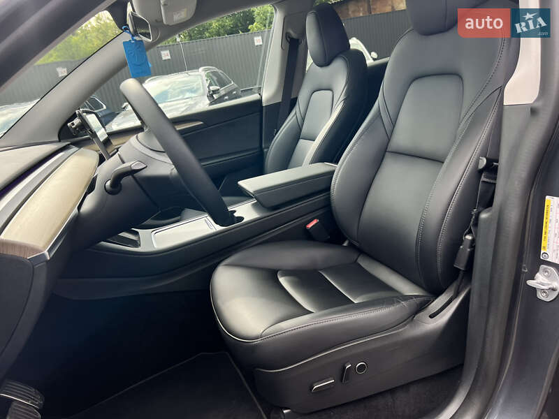 Внедорожник / Кроссовер Tesla Model Y 2022 в Луцке
