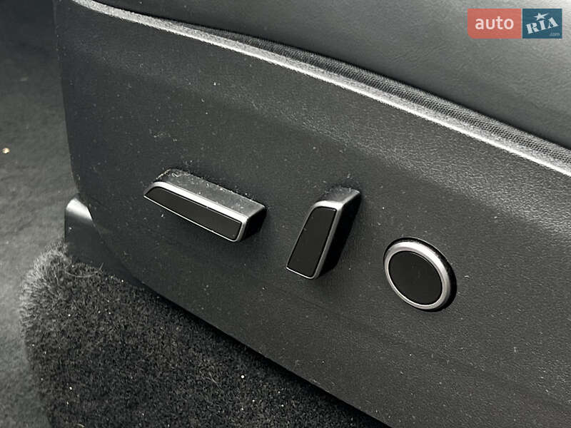 Внедорожник / Кроссовер Tesla Model Y 2022 в Луцке