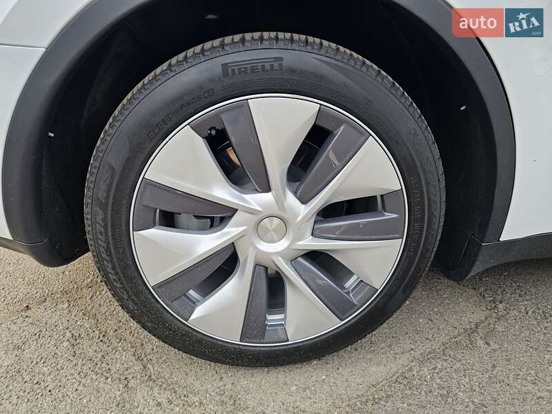 Позашляховик / Кросовер Tesla Model Y 2023 в Одесі