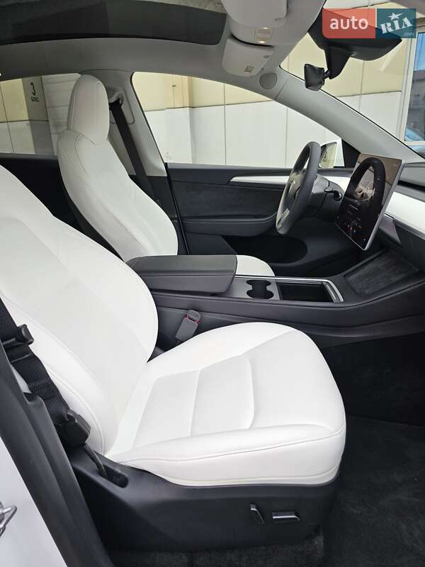 Позашляховик / Кросовер Tesla Model Y 2023 в Одесі