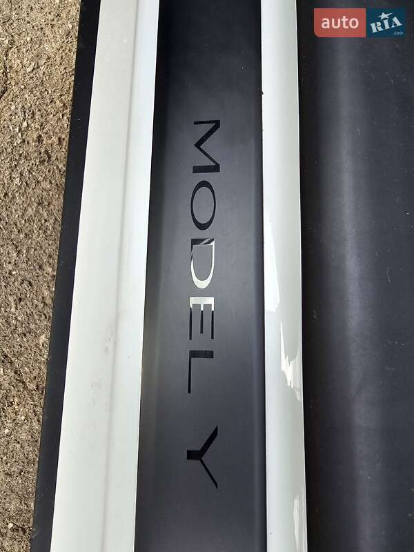 Позашляховик / Кросовер Tesla Model Y 2023 в Одесі
