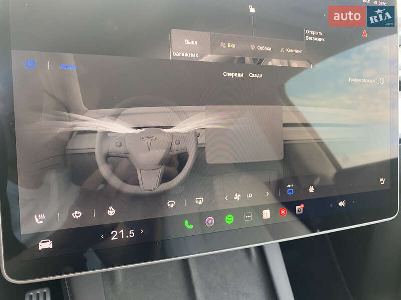 Внедорожник / Кроссовер Tesla Model Y 2023 в Киеве
