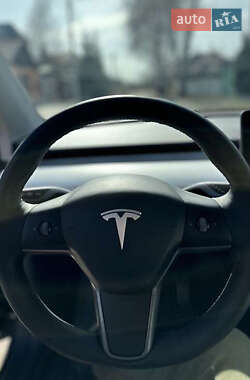 Позашляховик / Кросовер Tesla Model Y 2021 в 