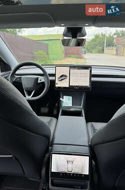 Внедорожник / Кроссовер Tesla Model Y 2025 в 
