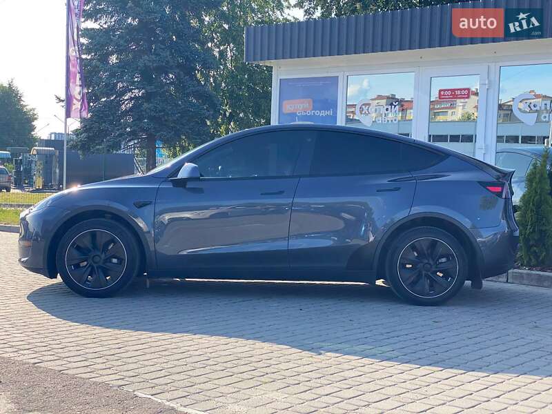 Позашляховик / Кросовер Tesla Model Y 2022 в Львові