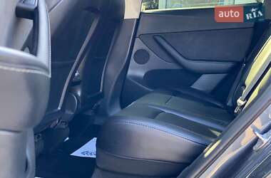 Внедорожник / Кроссовер Tesla Model Y 2022 в 