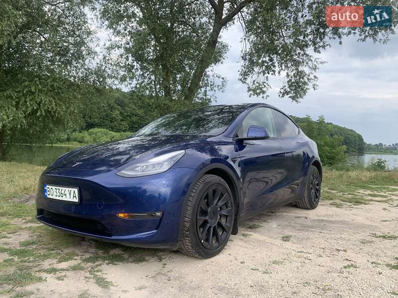 Внедорожник / Кроссовер Tesla Model Y 2021 в 