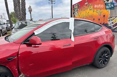 Внедорожник / Кроссовер Tesla Model Y 2021 в 