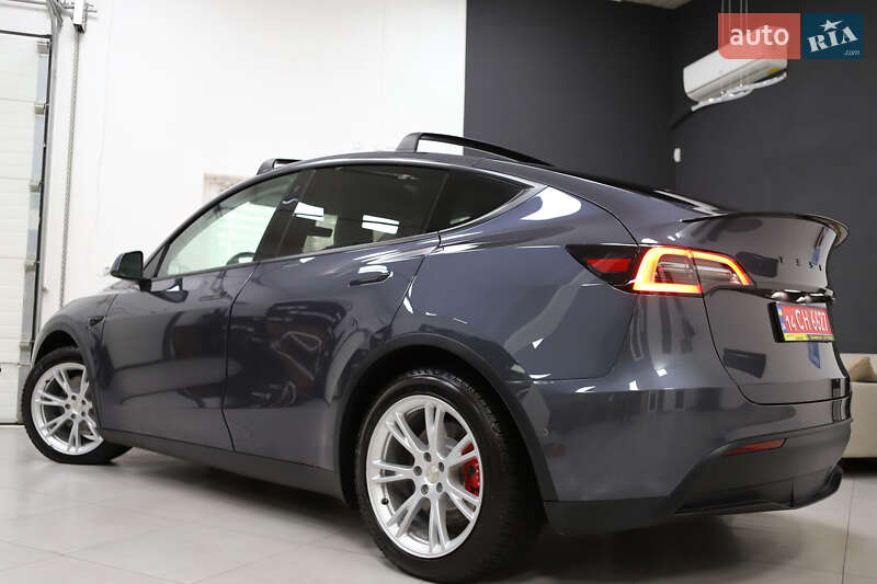 Внедорожник / Кроссовер Tesla Model Y 2021 в Дрогобыче