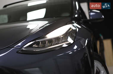 Позашляховик / Кросовер Tesla Model Y 2021 в 