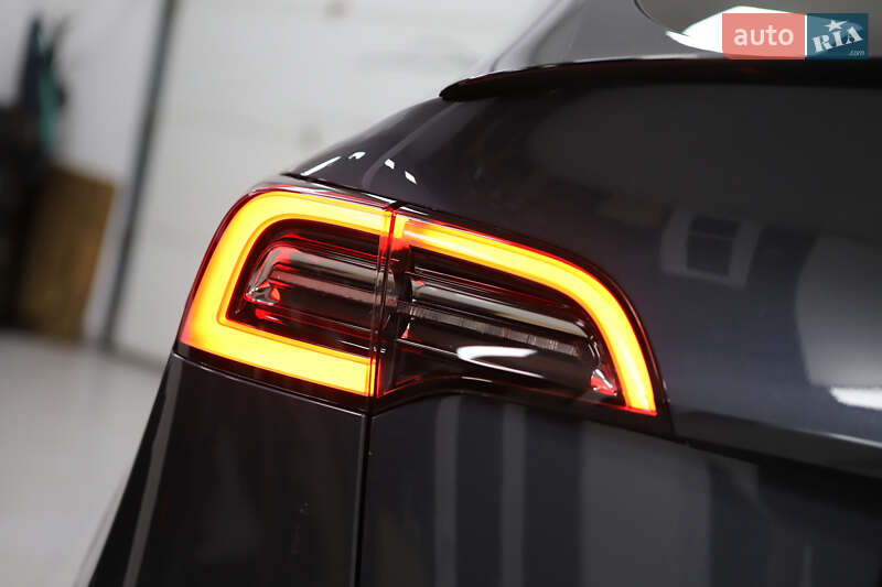 Внедорожник / Кроссовер Tesla Model Y 2021 в Дрогобыче