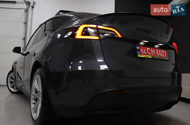 Позашляховик / Кросовер Tesla Model Y 2021 в 